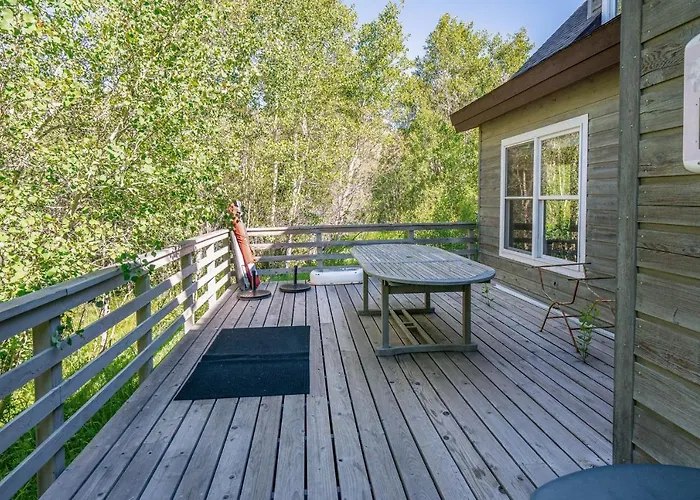 Tranquil Wyoming Near Uintas - 105 Acres! Evanston