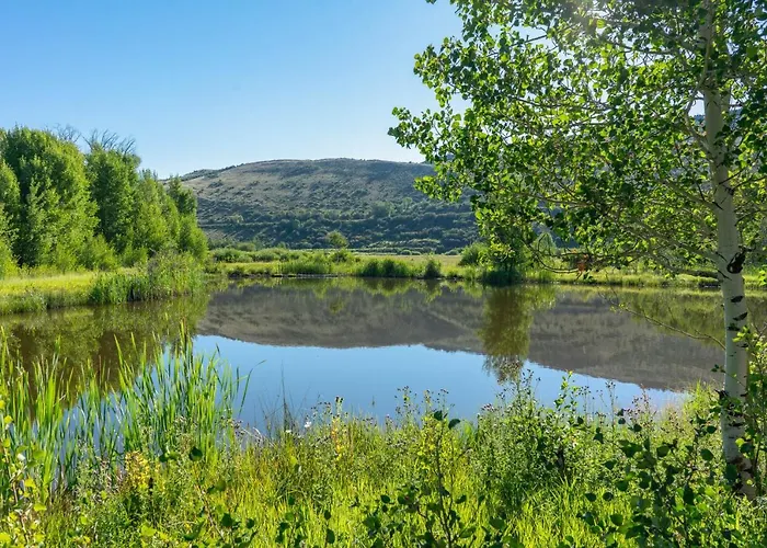 Сasa de vacaciones Tranquil Wyoming Near Uintas - 105 Acres! *